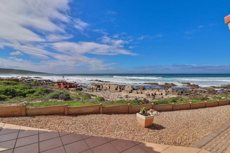 4 Bedroom Property for Sale in Jongensfontein Western Cape